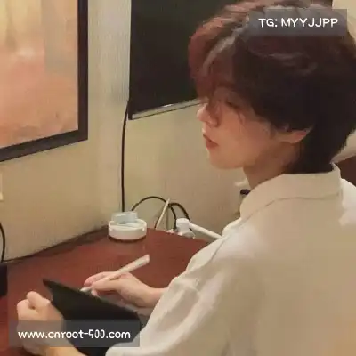 黄婧茵